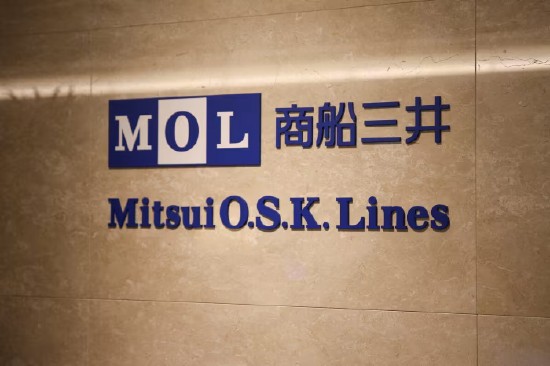 美国激进投资机构Elliott建仓日本航运巨头；商船三井股价显著上涨，市场关注后续合作潜力。
