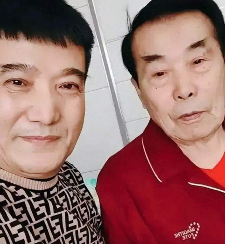 从《卖拐》到直播带货：何庆魁的创作哲学与现实困境深度解析
