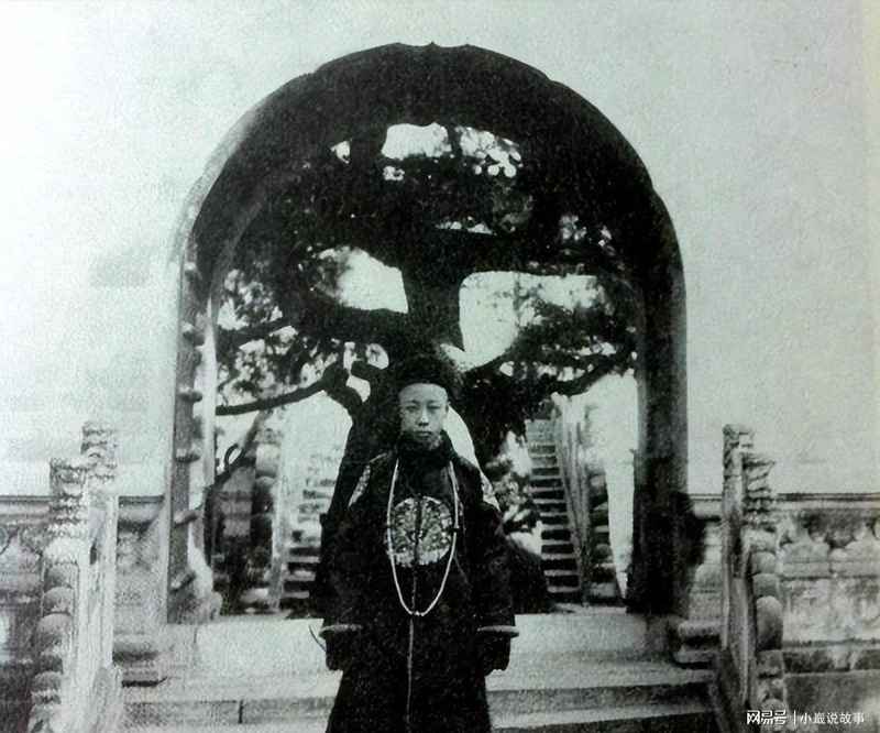  乾隆鼻烟壶鉴伪：1961年北京饭局上的文物判断方法论 文化旅游