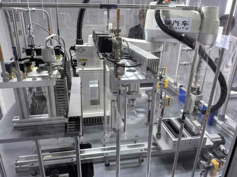 固态电池能量密度突破400Wh/kg:奇瑞星途ES8的技术底牌与市场变局 汽车科技